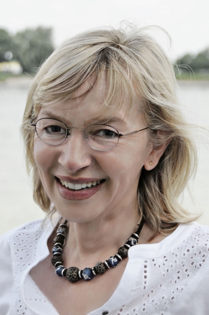 Frau Marion Volkwein